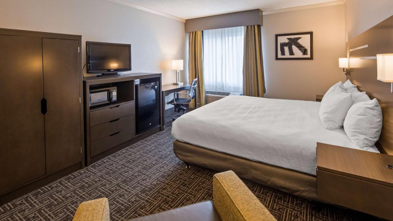 Best Western Plus Morristown Conference Center Exterior photo