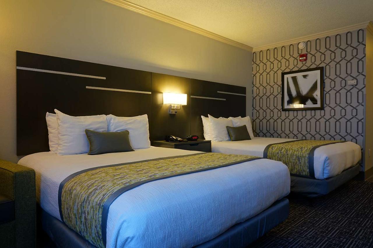 Best Western Plus Morristown Conference Center Exterior photo